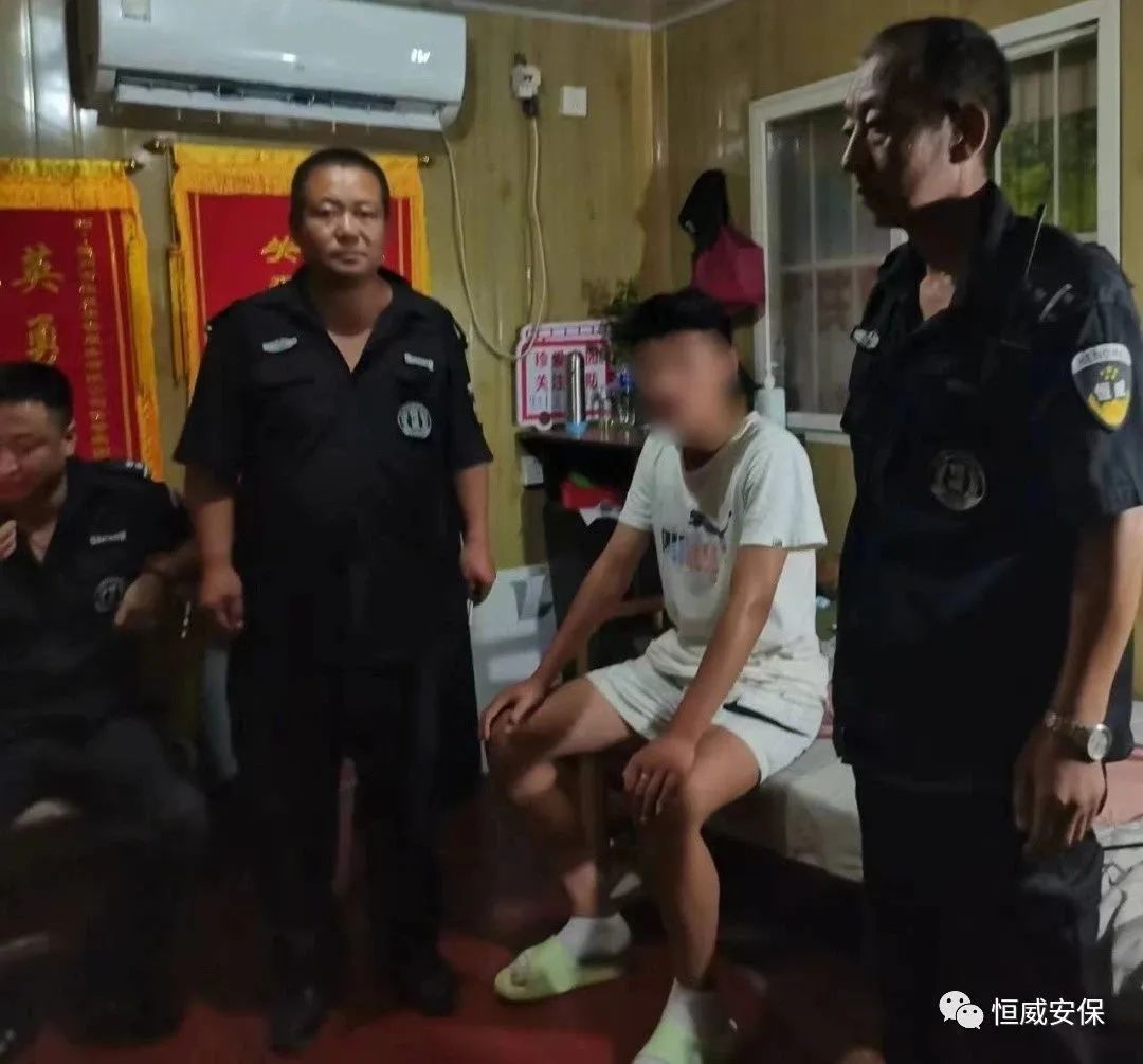 恒威保安凌晨勇斗蟊賊，竭力守護(hù)社區(qū)安全